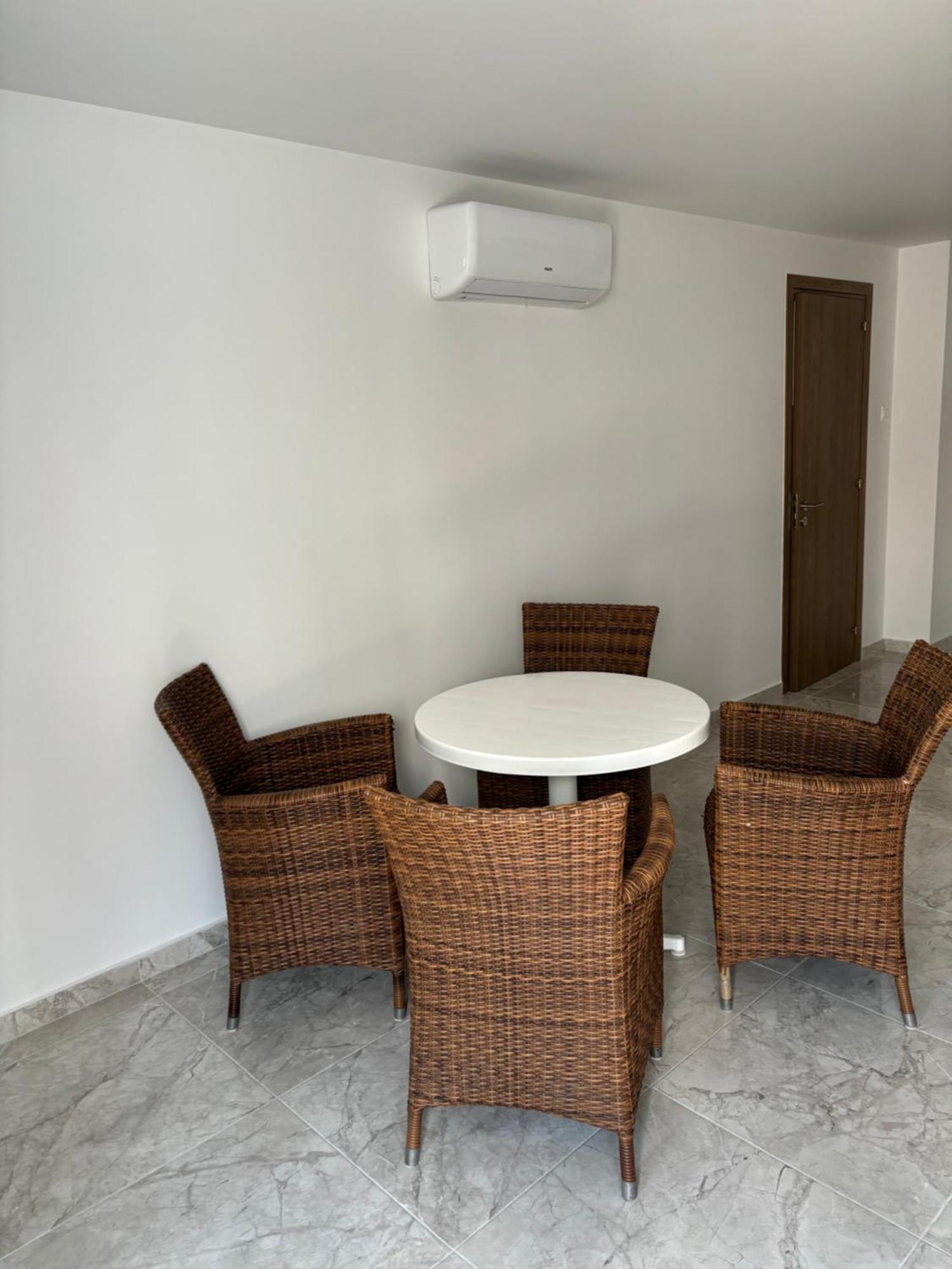 Luca Apts Napa Agia Napa Buitenkant foto